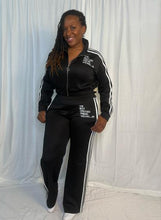 Load image into Gallery viewer, Mall Run Set
