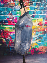 Load image into Gallery viewer, Men denim jacket
