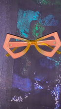 Load image into Gallery viewer, Sun Glasses
