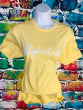 Load image into Gallery viewer, Signature T-shirts
