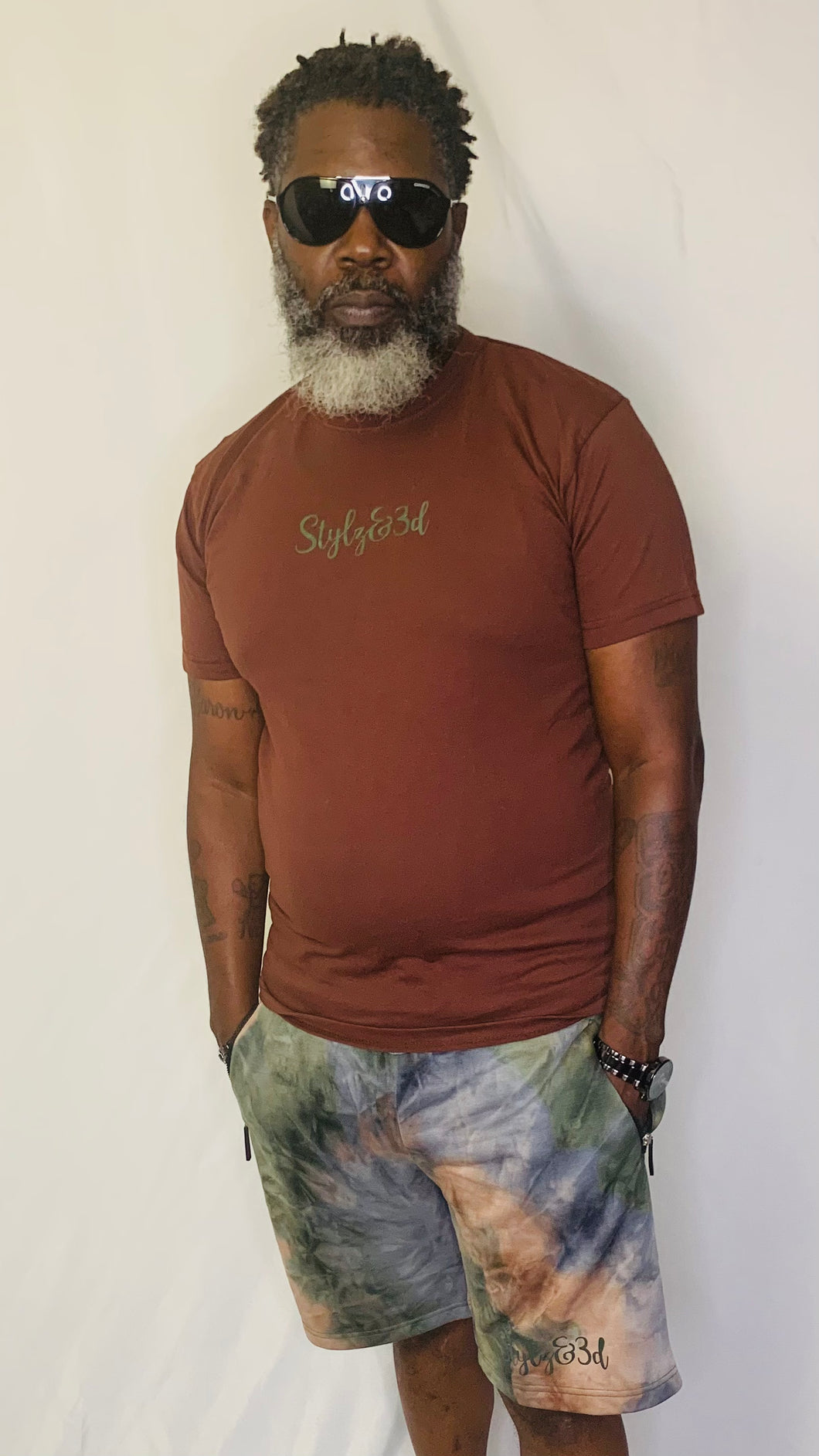 Brown tee