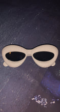Load image into Gallery viewer, Sun Glasses
