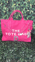 Load image into Gallery viewer, Chain &amp; Pearl Tote Bags
