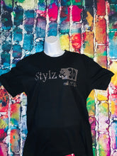 Load image into Gallery viewer, Unisex Box Logo
