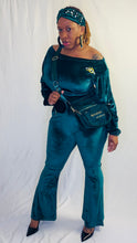 Load image into Gallery viewer, Velour 2 piece set
