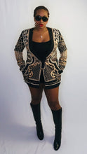 Load image into Gallery viewer, Pearled blazer
