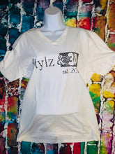 Load image into Gallery viewer, Unisex Box Logo
