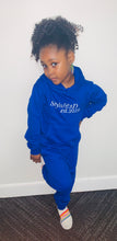 Load image into Gallery viewer, Youth unisex sweatsuits
