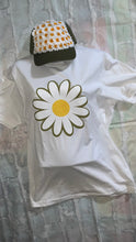 Load image into Gallery viewer, Daisy tee

